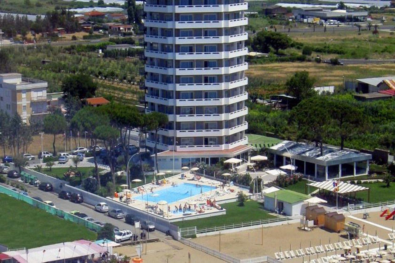 Torre Del Sole Hotel Terracina Luaran gambar